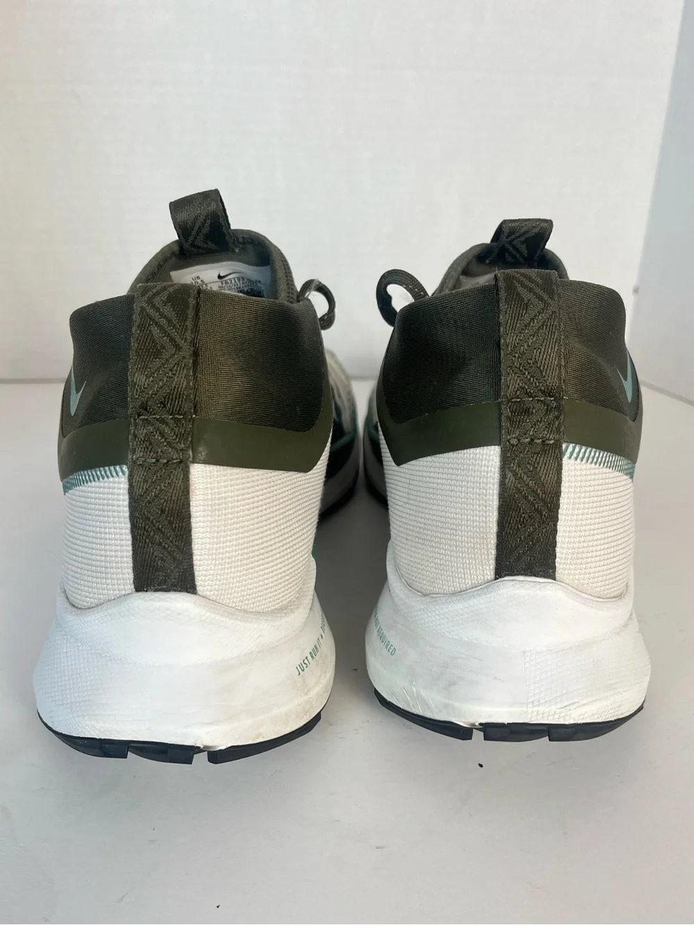 Nike Trail Shoes Men 10.5 Pegasus Trail 4 Gore-Tex Running Waterproof Bone Green